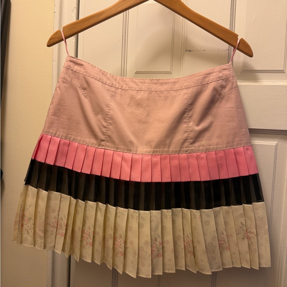 Louis Vuitton Pink and Black Pleated Mini Skirt